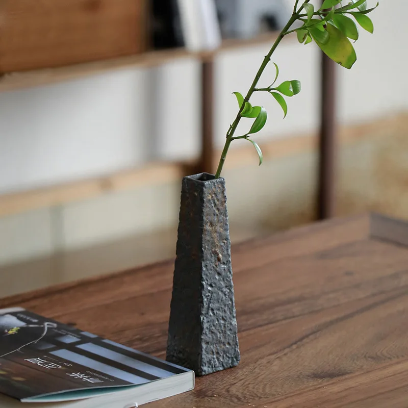 แจกันเซรามิกสไตล์เกาหลีแบบอิเค - Ikebana Vase Kenzan บทวิจารณ์และราคา