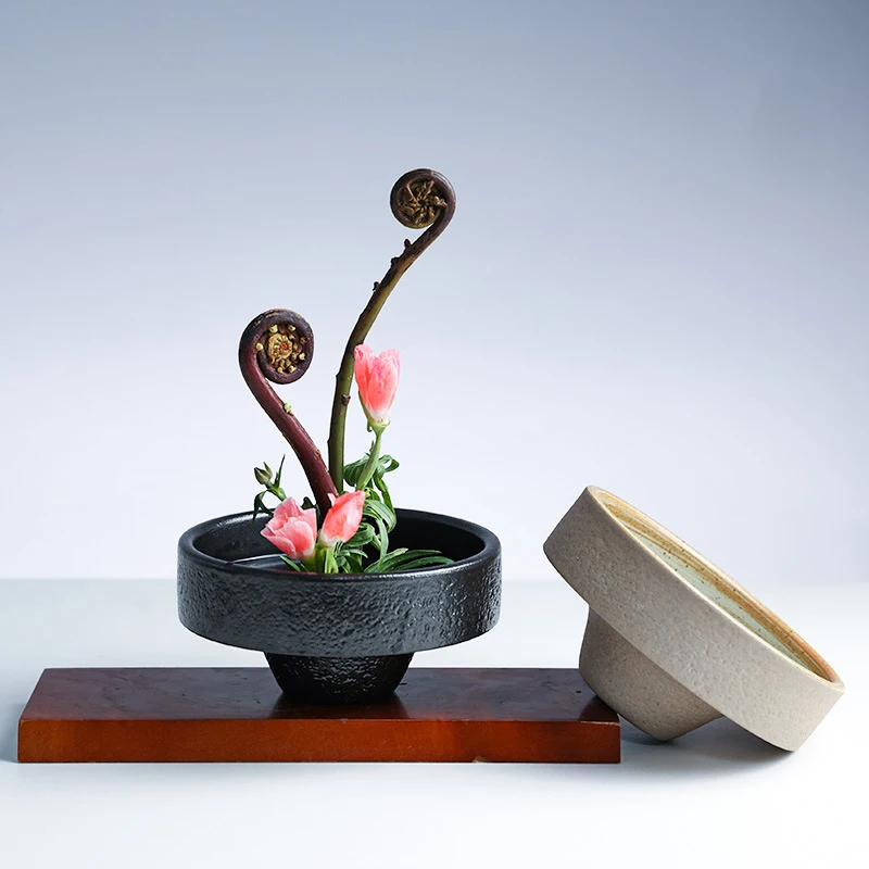 แจกันเซรามิกรูปกบญี่ปุ่น ikeba - Ikebana Vase Kenzan บทวิจารณ์และราคา